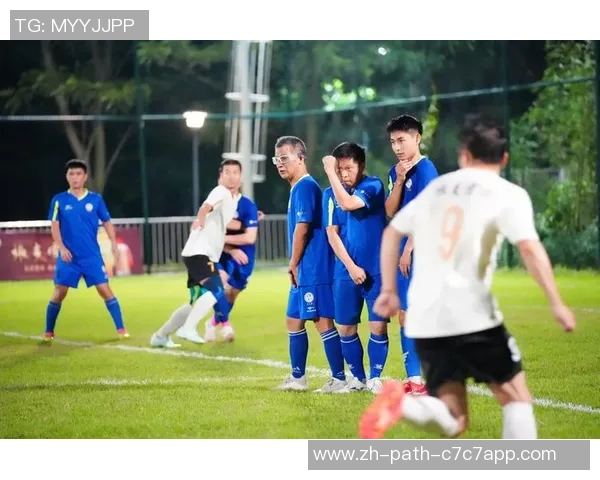 青春足球场上的小正太与基友们的热血成长故事